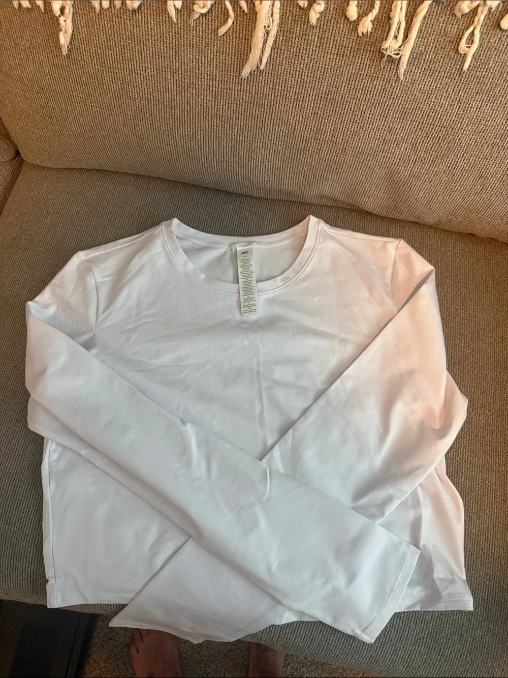 ALO Yoga Finesse Long-Sleeve Crop Top NWOT